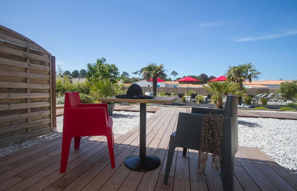 Hotel Le Vert Bois Dolus-d'Oleron Exterior photo