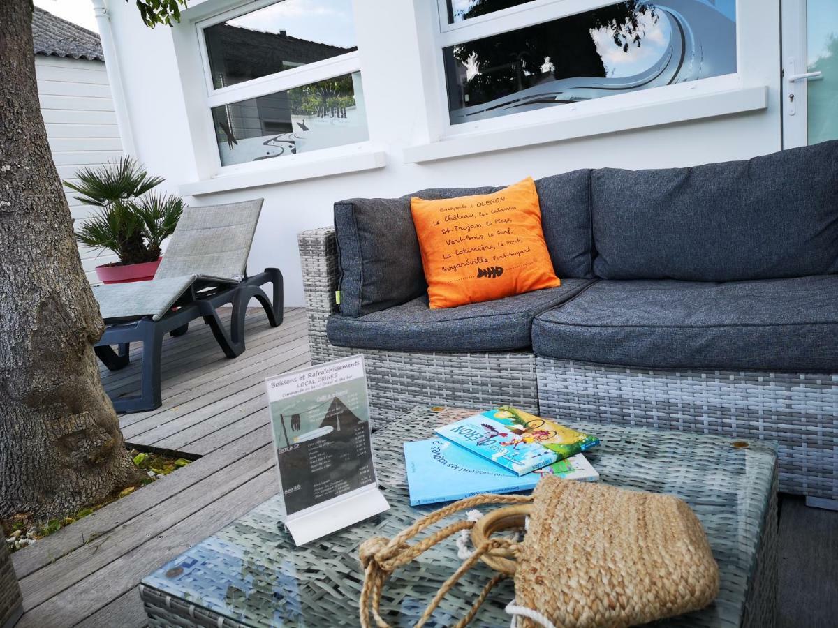Hotel Le Vert Bois Dolus-d'Oleron Exterior photo